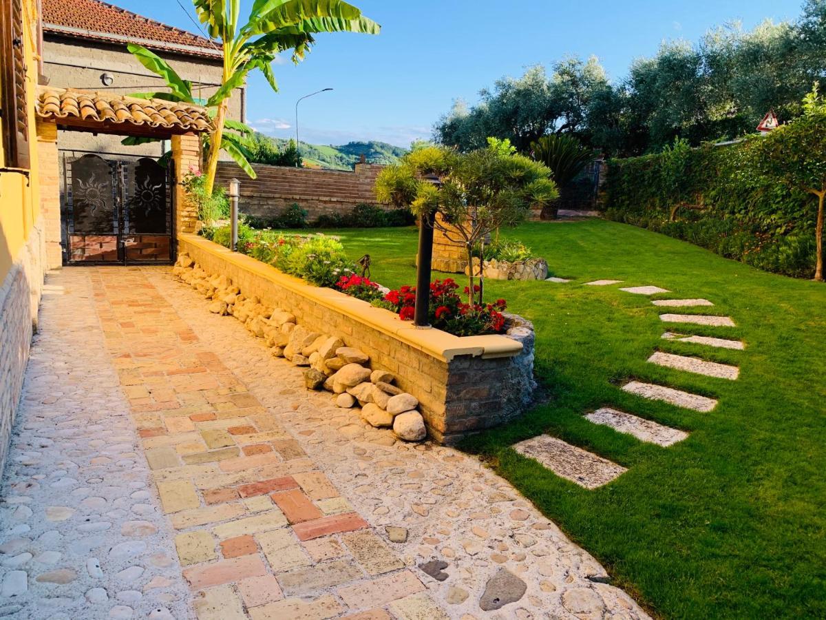 Flowery House Miglianico Exterior foto